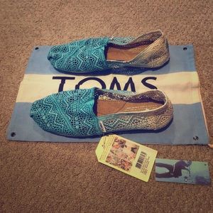 TOMS Espadrilles Size 8